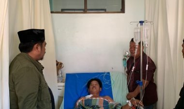 DPD Nasdem Luwu Besuk Korban Penikaman,Minta Pihak Kepolisian Segera Tangkap Pelaku