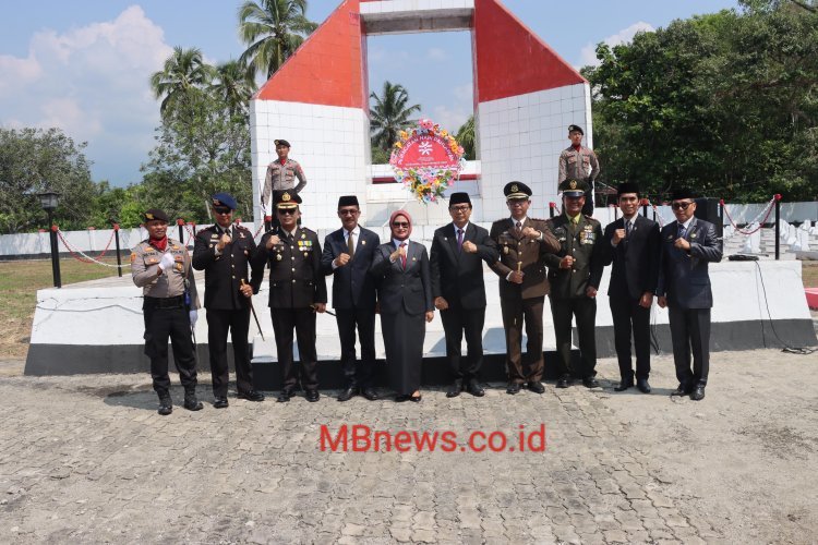 Kenang Jasa Pahlawan, Polres Luwu Utara Bersama Forkopimda Ziarah Nasional di Taman Makam Pahlawan