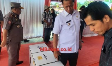 Pj Bupati Enrekang Hadiri Simulasi Pemungutan dan Penghitungan Suara Pemilu 2024