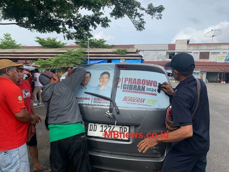 Tim BERGERAK 1912 Pasang Sticker Prabowo Gibran di 300 Mobil Lintas Sulsel